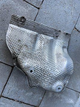 A1646823671 Б/у Защитный тепловой экран (теплоизоляции) выхлопной с-мы Mercedes GL 164 (350 crdi 4matis) Мерседес 2011-2012 3142744732 фото