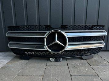 A1648802785 Б/у Решітка радіатора (з логотипом) Mercedes GL 164 (350 crdi 4matis) Мерседес 2011-2012 3119843586 фото