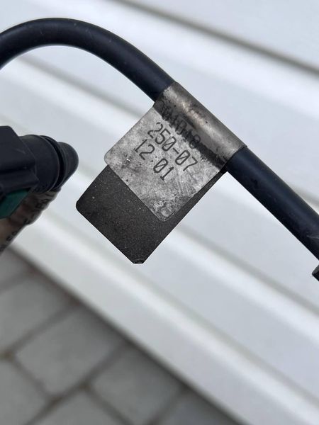 235517820 Б/у Корпус паливного фільтра з трубками Fiat Doblo / Фіат Добло 2001-2010 3047085299 фото