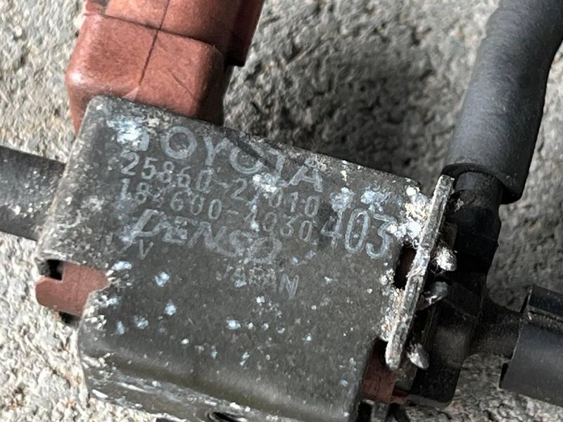 2586027010 / 1846004030 Б/у Вакуумний електромагнітний клапан Toyota RAV4 Тойота РАВ4 2001-2005 3172399466 фото