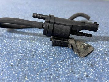 0025407097 / 48B43625C02 Б/у Електромагнітний вакуумний клапан (соленоїд) Mercedes GL 164 (350 crdi 4matis) Мерседес 2011-2012 3129514134 фото