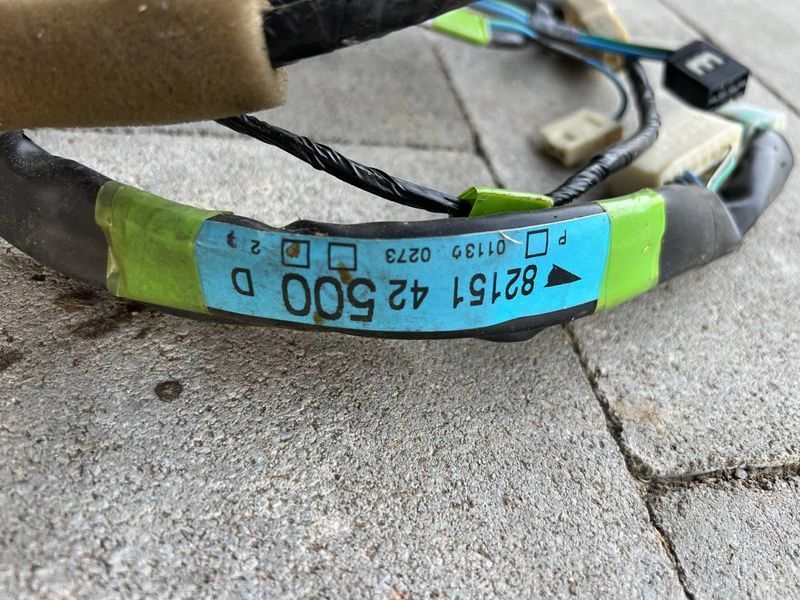 8215142500 Б/у Жгут проводов (проводка дверей) Toyota RAV4 Тойота РАВ4 2001-2005 3172458366 фото