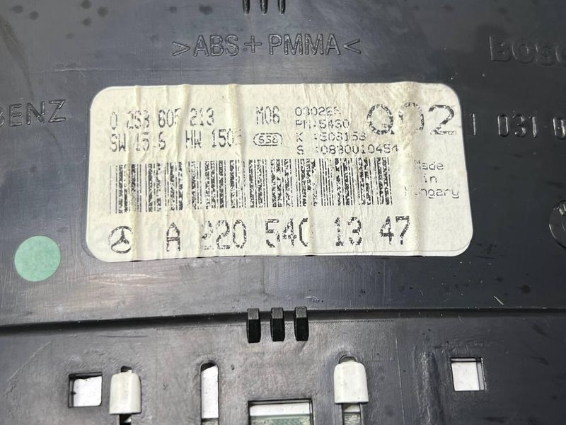 A2205401347 Б/у Панель приладів (щиток приборів) дефект кріплення Mercedes-Benz S-class W220 / Мерседес-Бенс В220 1998-2005 3242472736 фото