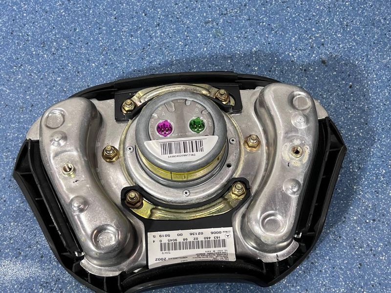 1634600298 Б/у Подушка безпеки в кермо (AirBAg) Mercedes-Benz ML W163 (270) 1998-2005 2973434832 фото