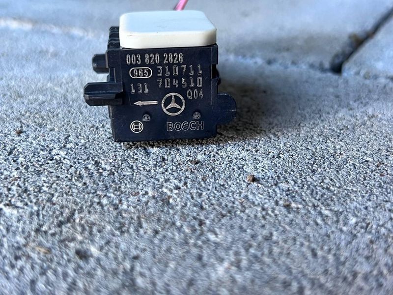 0038202826 Б/у Датчик удара подушки безопасности (airbag) Mercedes GL 164 (350 crdi 4matis) Мерседес 2011-2012 3135886759 фото