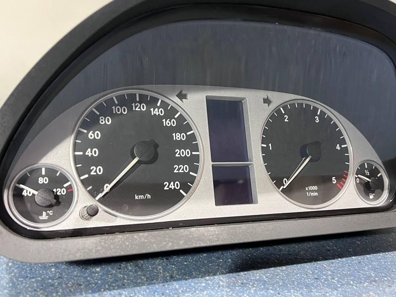 A1695404448 / A1695409511 / A1694421521 Б/у Панель приладів Mercedes-Benz W245 2005-2011 3012422009 фото