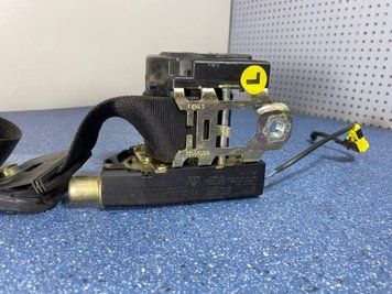A1638602985 Ремень безопасности передний левый Mercedes-Benz ML-Class W163 1997-2005 2601965788 фото