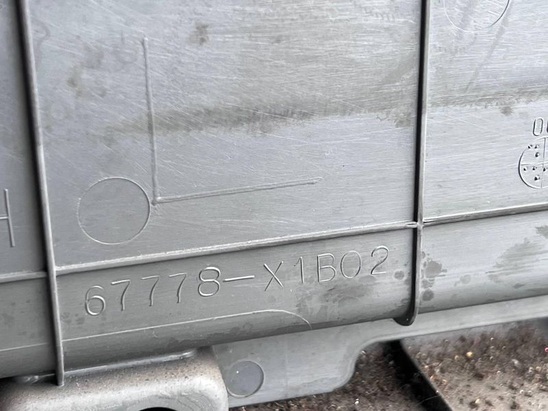 67778X1B02 Б/у Обшивка дверей передней левой (дверная карта) Toyota RAV4 Тойота РАВ4 2001-2005 3117473039 фото