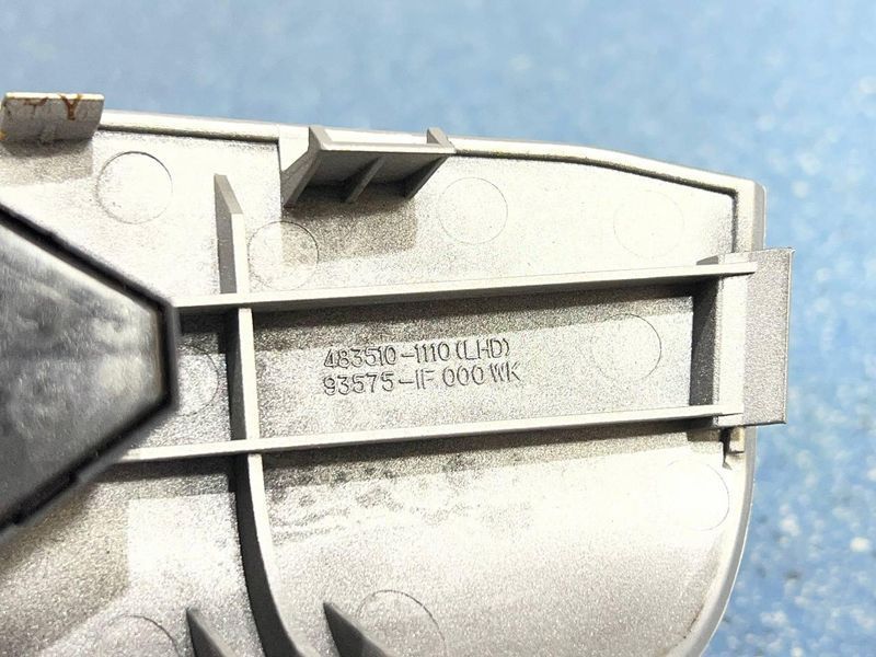4835101110 / 935751F000WK Б/у Кнопка управления стекла задних правых дверей Kia Sportage 2004-2010 2912008530 фото