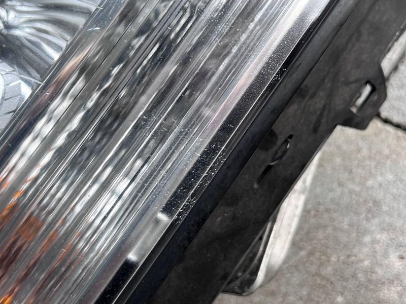 A1648208861 / A1648260491 Б/у Права передня ксенонова фара Mercedes GL 164 (350 crdi 4matis) Мерседес 2011-2012 Англія 3139702694 фото