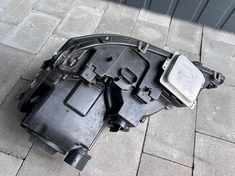 A1648208861 / A1648260491 Б/у Права передня ксенонова фара Mercedes GL 164 (350 crdi 4matis) Мерседес 2011-2012 Англія 3139702694 фото