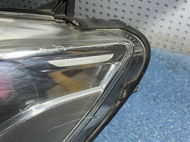 A9109060200 Б/у Фара передняя левая Mercedes Sprinter (Англ) W907 / W910 2018-2025 2829989073 фото