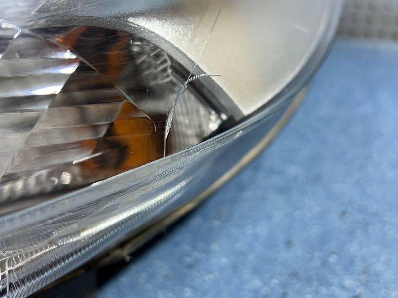 A9109060200 Б/у Фара передняя левая Mercedes Sprinter (Англ) W907 / W910 2018-2025 2829989073 фото