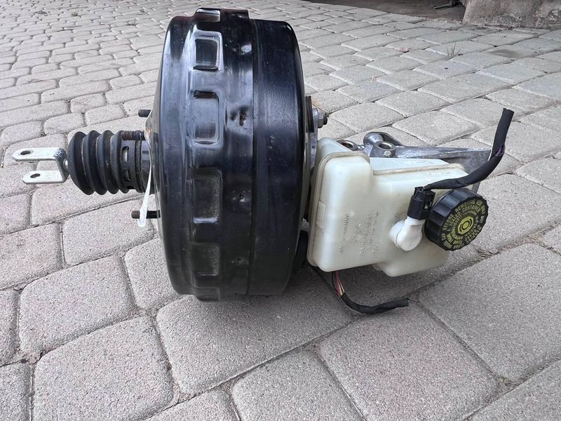 A1644301530 Б/у Вакуумний підсилювач гальм у зборі Mercedes GL 164 (350 crdi 4matis) Мерседес 2011-2012 3140743397 фото