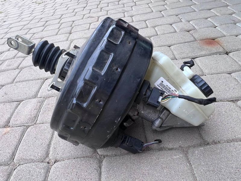 A1644301530 Б/у Вакуумний підсилювач гальм у зборі Mercedes GL 164 (350 crdi 4matis) Мерседес 2011-2012 3140743397 фото