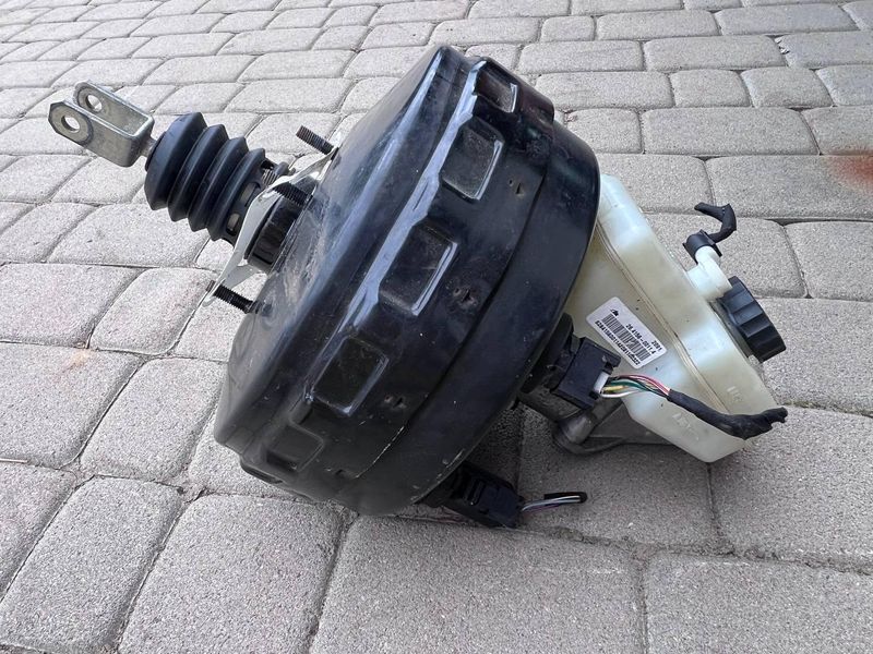 A1644301530 Б/у Вакуумний підсилювач гальм у зборі Mercedes GL 164 (350 crdi 4matis) Мерседес 2011-2012 3140743397 фото