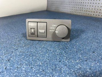 612W16240 / 932103E010 Б/у Перемикач повного приводу / Кнопка круїз-контролю Kia Sorento 2.5 CRDi 2004-2007 2860494209 фото
