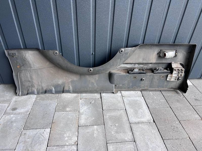 7681142170 Б/у Накладка крышки багажника нижняя Toyota RAV4 Тойота РАВ4 2001-2005 3117541041 фото