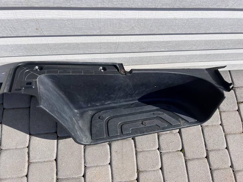 A9106860100 Б/у Подножка / порог / ступенька передняя левая Mercedes Sprinter W907 (910) 2018-2025 2962205938 фото