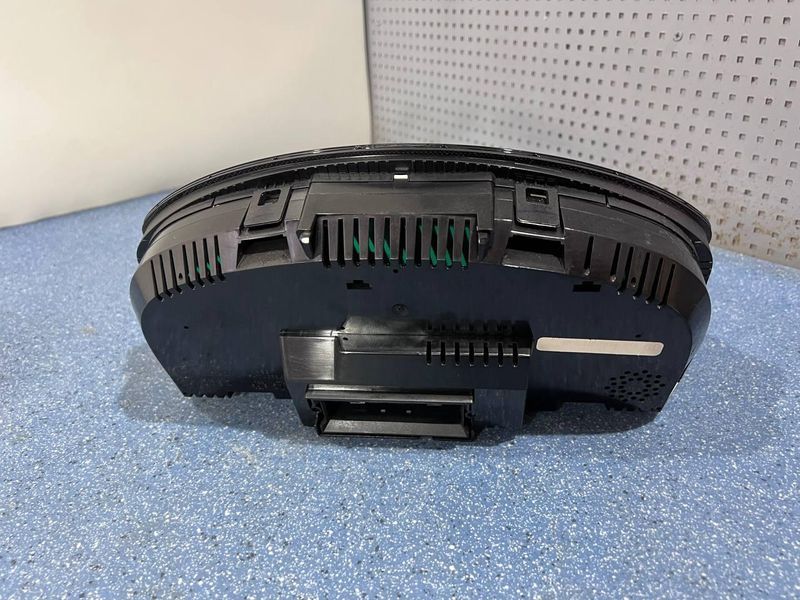1K0920864A Б/у Панель приладів (дефект кріплення) Volkswagen Golf 5 2008-2013 3007009244 фото