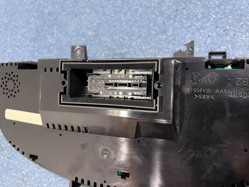 1K0920864A Б/у Панель приладів (дефект кріплення) Volkswagen Golf 5 2008-2013 3007009244 фото