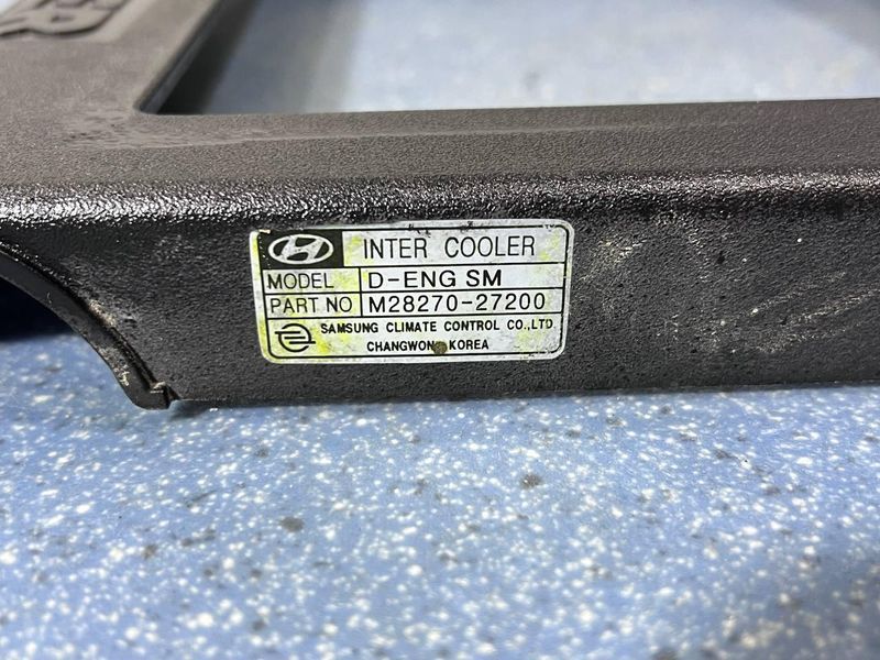 M2827027200 Б/у Рамка интеркулера (накладка) Hyundai / Kia 2930645263 фото