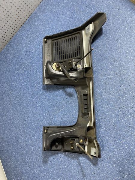 Накладка торпедо под рулевой колонкой Mitsubishi Pajero 2 MB652131 2245807769 фото