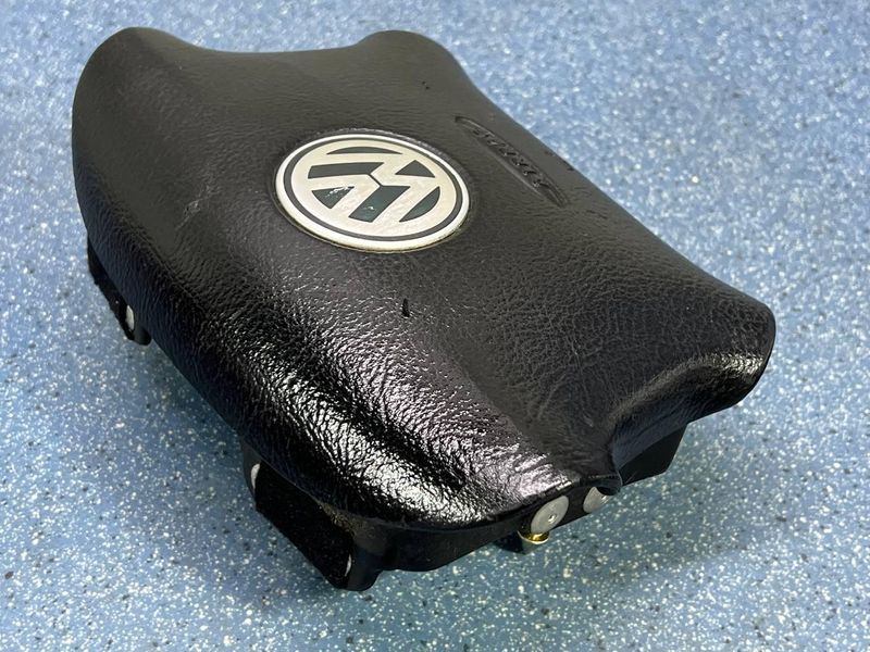 3B0880201 Водительская подушка безопасности (Airbag) Volkswagen Passat B5 1.9 TDI 1996-2005 3214412919 фото