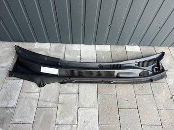 5570842110 / 5570942020 Б/у Пластиковая решетка под лобовое стекло (Жабо) Toyota RAV4 Тойота РАВ4 2001-2005 3117568718 фото
