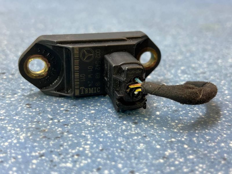 0025426918 Б/у Датчик удару/датчик прискорення (accelerometer / impact sensor) Mercedes-Benz S-class W220 / Мерседес 1998-2005 3243782380 фото
