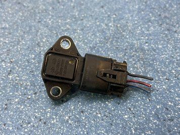 3920027000 Б/у Датчик абсолютного тиску у впускному колекторі Hyundai / Kia 3243833377 фото