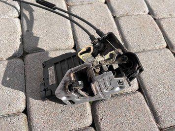 A1637302235 Б/у Замок задних правых дверей Mercedes-Benz ML W163 (270) 1998-2005 2964153940 фото