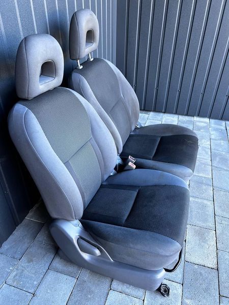 Б/у Передні сидіння (водійське та пасажирське) Toyota RAV4 Тойота РАВ4 2001-2005 3146562842 фото