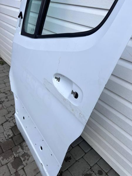 Б/у Передні ліві двері Mercedes Sprinter W907 // Мерседес Спрінтер В907 2018-2025 3049638391 фото