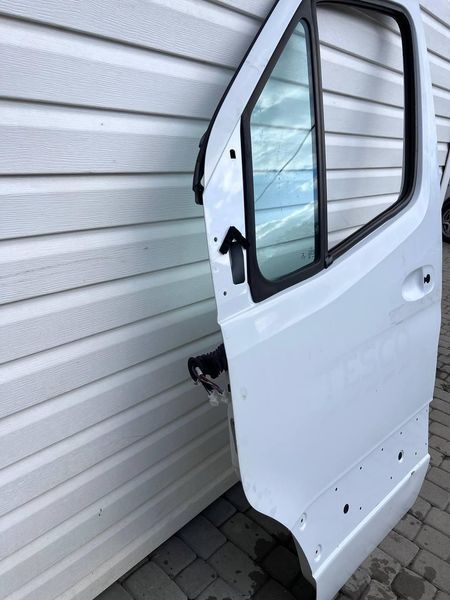 Б/у Передні ліві двері Mercedes Sprinter W907 // Мерседес Спрінтер В907 2018-2025 3049638391 фото