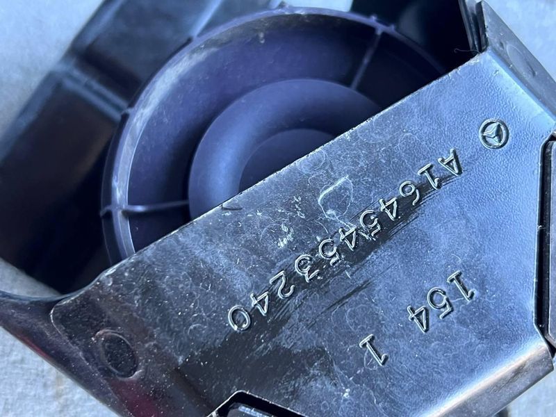 A1645453240 Б/у Сирена штатной сигнализации Mercedes GL 164 (350 crdi 4matis) Мерседес 2011-2012 3137415133 фото
