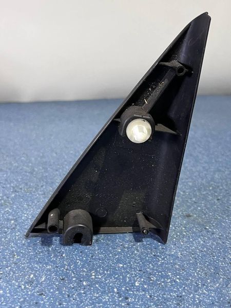 6749242030 Б/в Внутренняя накладка левого зеркала Toyota RAV4 Тойота РАВ4 2001-2005 3121536735 фото