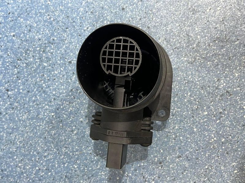 0281002531 / 038906461B Б/у Датчик потоку (витрати) повітря Audi /Volkswagen /Skoda /Seat 2900650501 фото