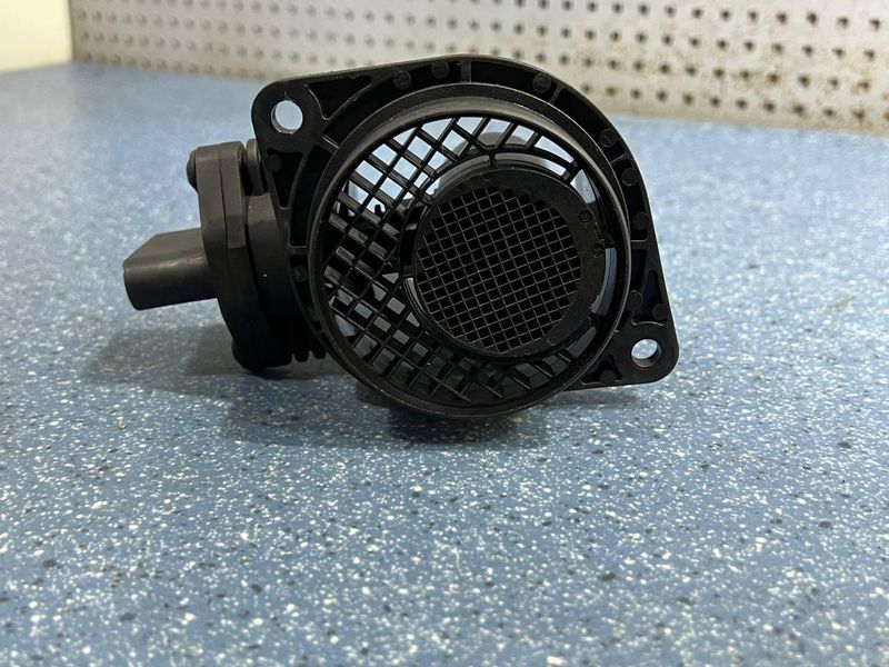 0281002531 / 038906461B Б/у Датчик потоку (витрати) повітря Audi /Volkswagen /Skoda /Seat 2900650501 фото