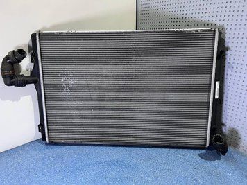 1K0121251DD Б/у Радиатор охлаждения Skoda / VW / Audi / Seat // Шкода / Вольксваген / Ауди / Сиат 3044138699 фото