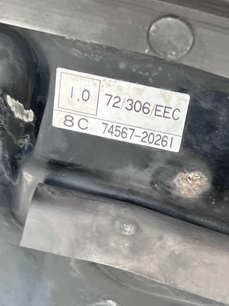 7456720261 Б/у Капот (с воздухозаборником для охлаждения двигателя) Toyota RAV4 Тойота РОВ4 2001-2005 3118623537 фото
