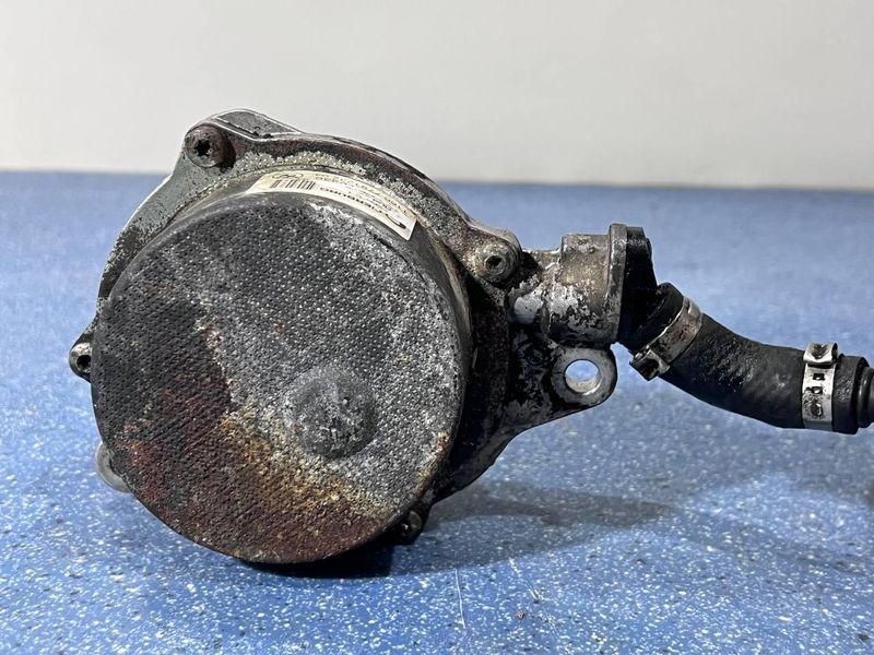 1166779123204 Б/у Вакуумный насос BMW 5 (E60/E61) / БМВ 5 (E60/E61) 2004&ndash;2010 3036741094 фото