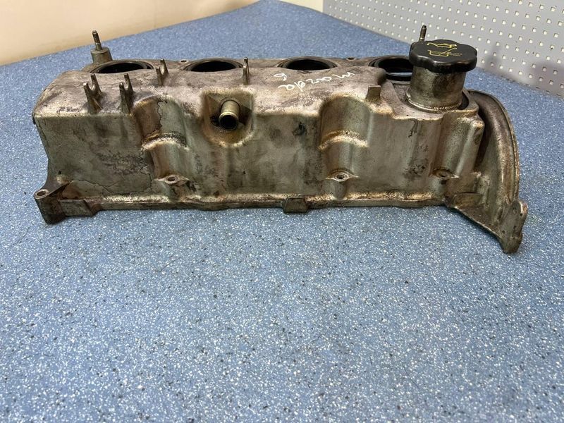 RF5C10220 Б/у Клапанна кришка головки блоку циліндрів Mazda 6 GG 2.0 CiTD / Мазда 6 2002&ndash;2007 3227994871 фото