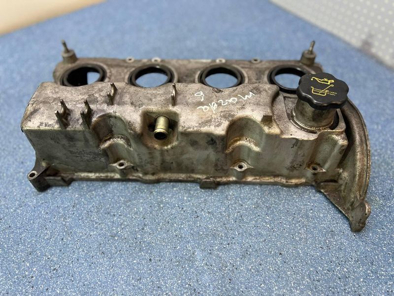 RF5C10220 Б/у Клапанна кришка головки блоку циліндрів Mazda 6 GG 2.0 CiTD / Мазда 6 2002&ndash;2007 3227994871 фото