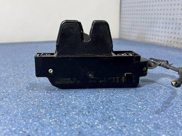 9653208080 Б/у Замок стекла крышки багажника электрический (универсал) Peugeot 206 1998-2012 2994646035 фото