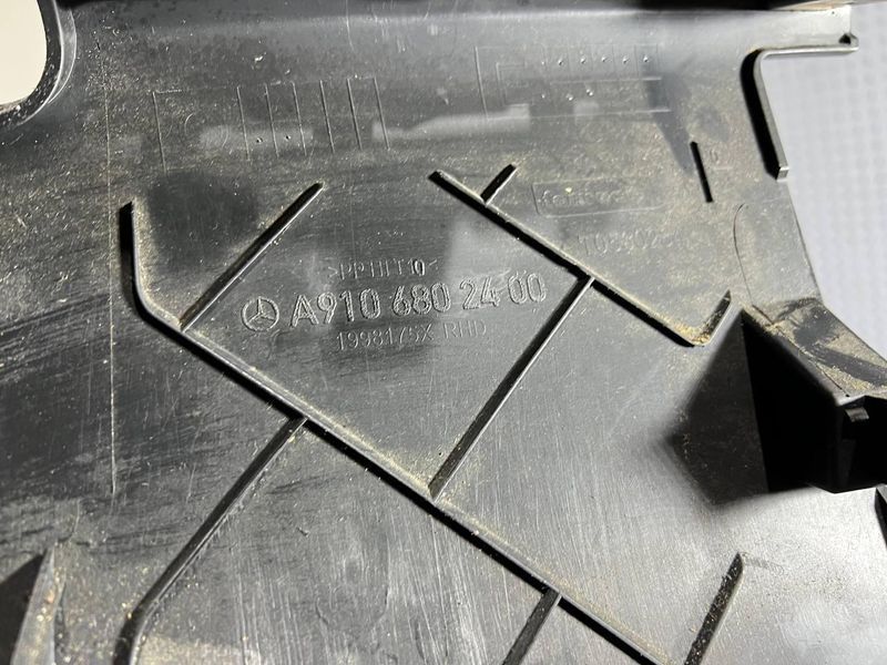 A9106802400 Б/у Нижняя панель отделки панели приборов Mercedes Sprinter W907 2018-2025 2850174171 фото