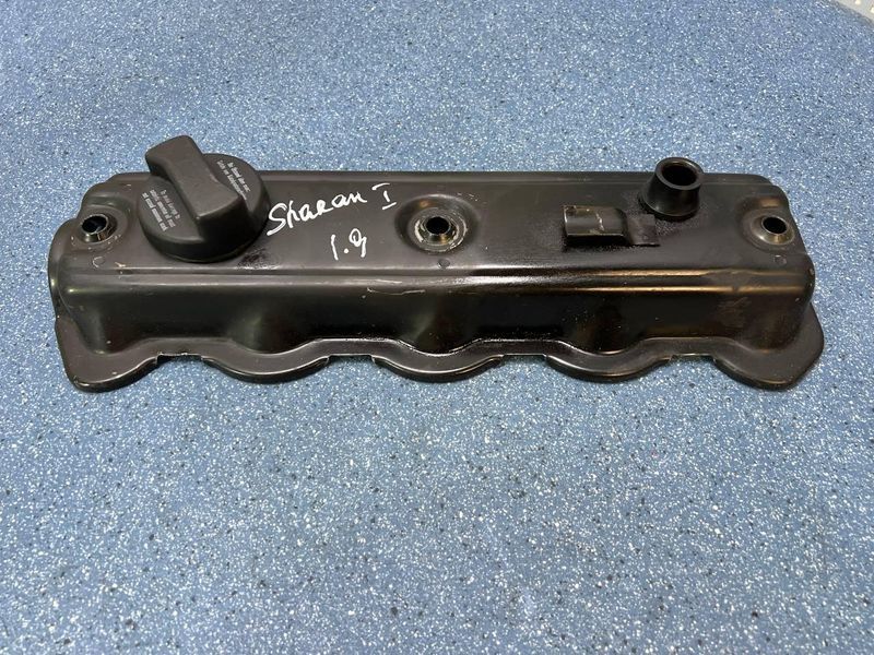 Б/у Клапанна кришка двигуна Volkswagen Sharan I 1.9 TDI / Вольксваген Шаран (1995 - 2010) 3228045487 фото