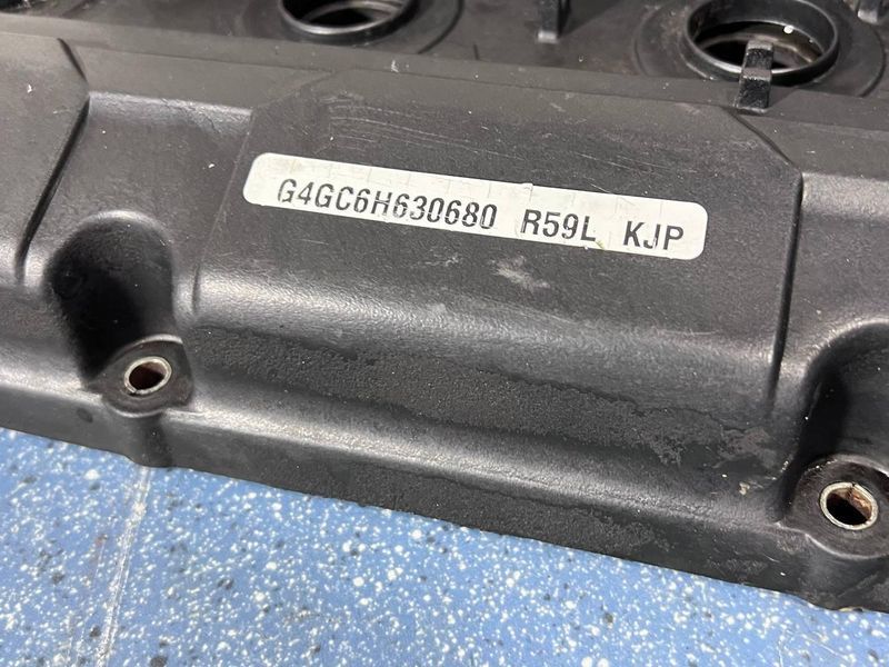 2241023100 / 2241023800 Б/у Крышка клапанов Kia Sportage 2 / Киа Спортейдж 2 2004-2010 3099228087 фото