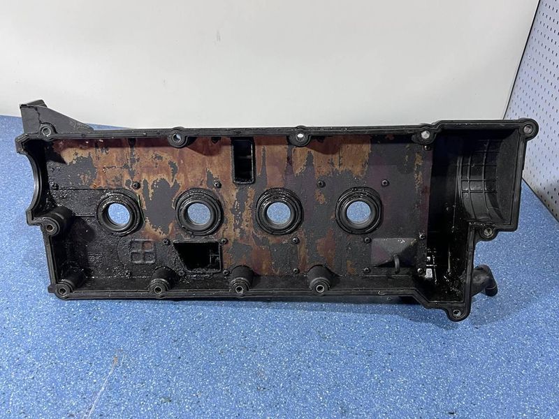 2241023100 / 2241023800 Б/у Крышка клапанов Kia Sportage 2 / Киа Спортейдж 2 2004-2010 3099228087 фото