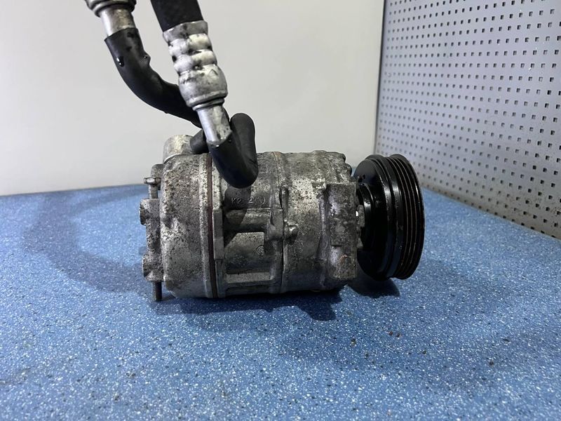4472208681 / 7SEU16C Б/у Компресор кондиціонера ( Denso) Skoda / VW / Audi / Seat // Шкода / Вольксваген / Ауді / Сіат 3044249285 фото
